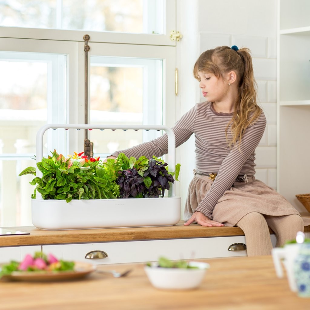 Click and Grow Smart Garden 9 Startkit – Selvvanning & LED plantebelysning