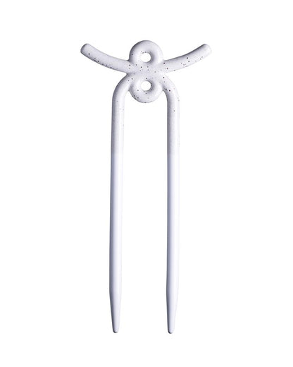 YUMA Plant Stake 29 cm Pebble White – Skulpturell støttepinne i keramikk for potteplanter | Bergs Potter