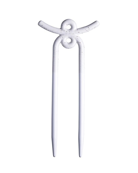 YUMA Plant Stake 29 cm Pebble White – Skulpturell støttepinne i keramikk for potteplanter | Bergs Potter