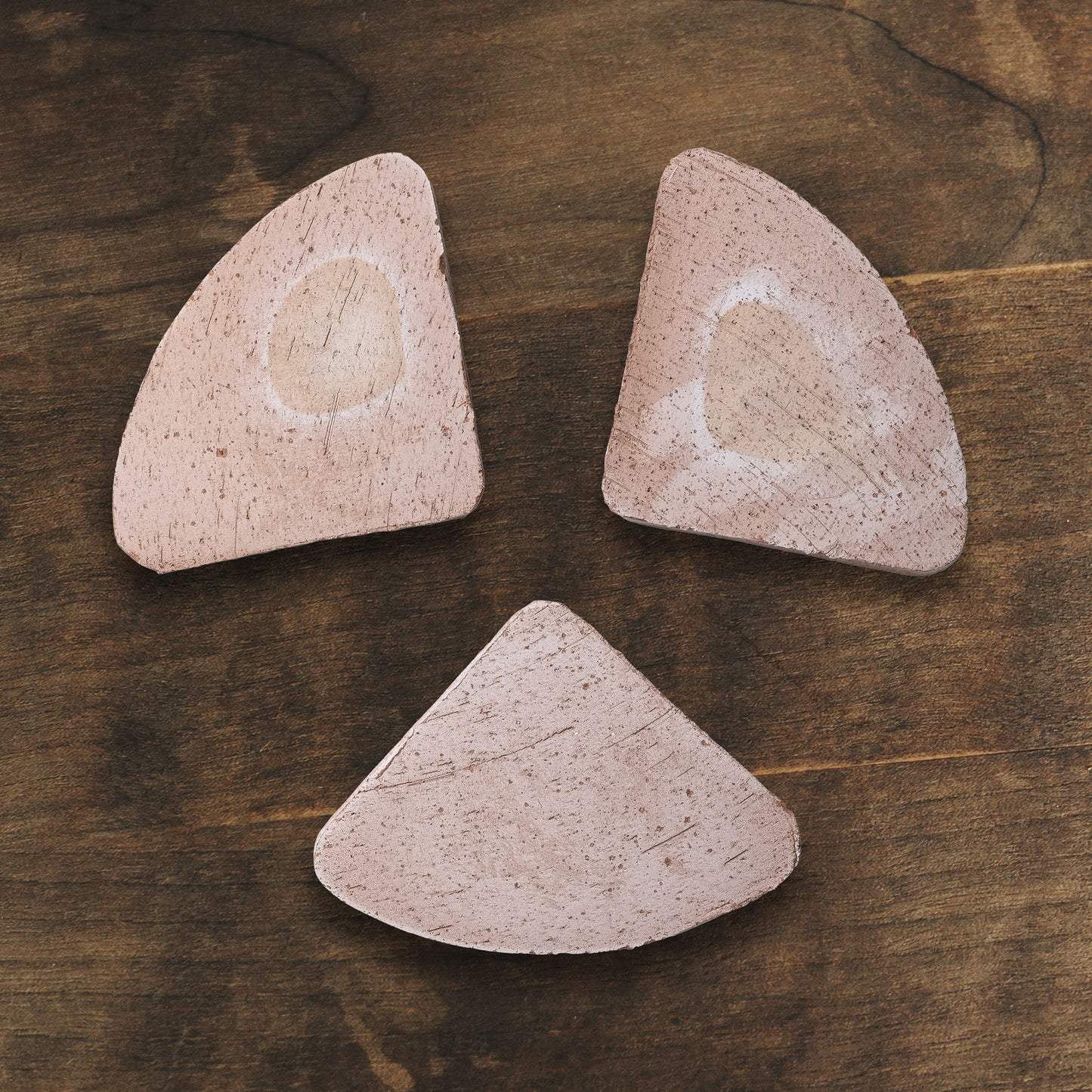 Krukkeføtter Raw Triangle – bedre drenering og frostbeskyttelse året rundt