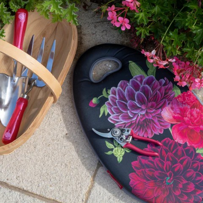 Komfortabel knepute med EVA- og minneskum, RHS British Bloom-design med pioner og georginer.
