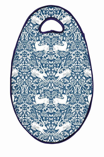 Detalj av Bunnies & Berries-mønsteret på Burgon & Ball knepute