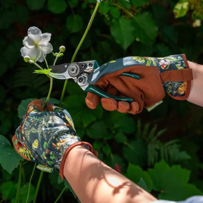 Grønne Woodland Wonders hagehansker med botanisk mønster