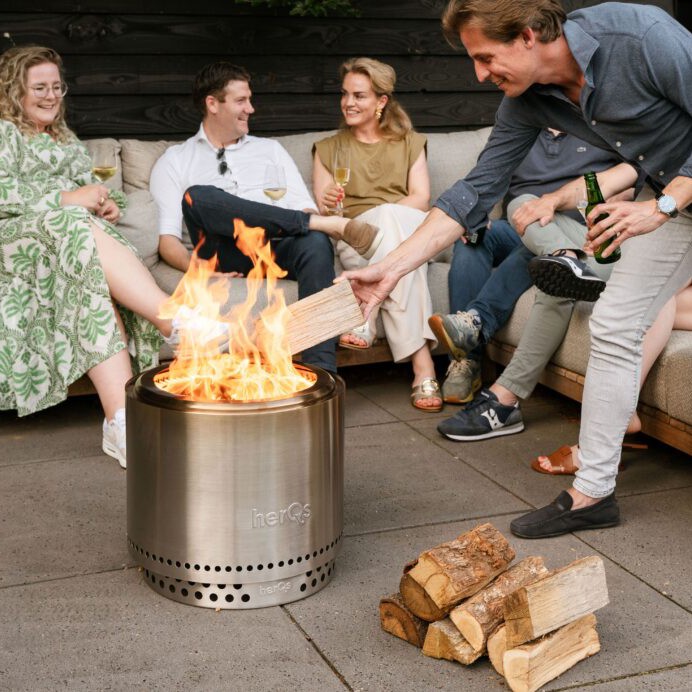 FirePit Blaze H36 cm– Peis for store sammenkomster og uforglemmelige minner