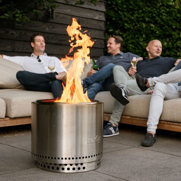 FirePit Blaze H36 cm– Peis for store sammenkomster og uforglemmelige minner