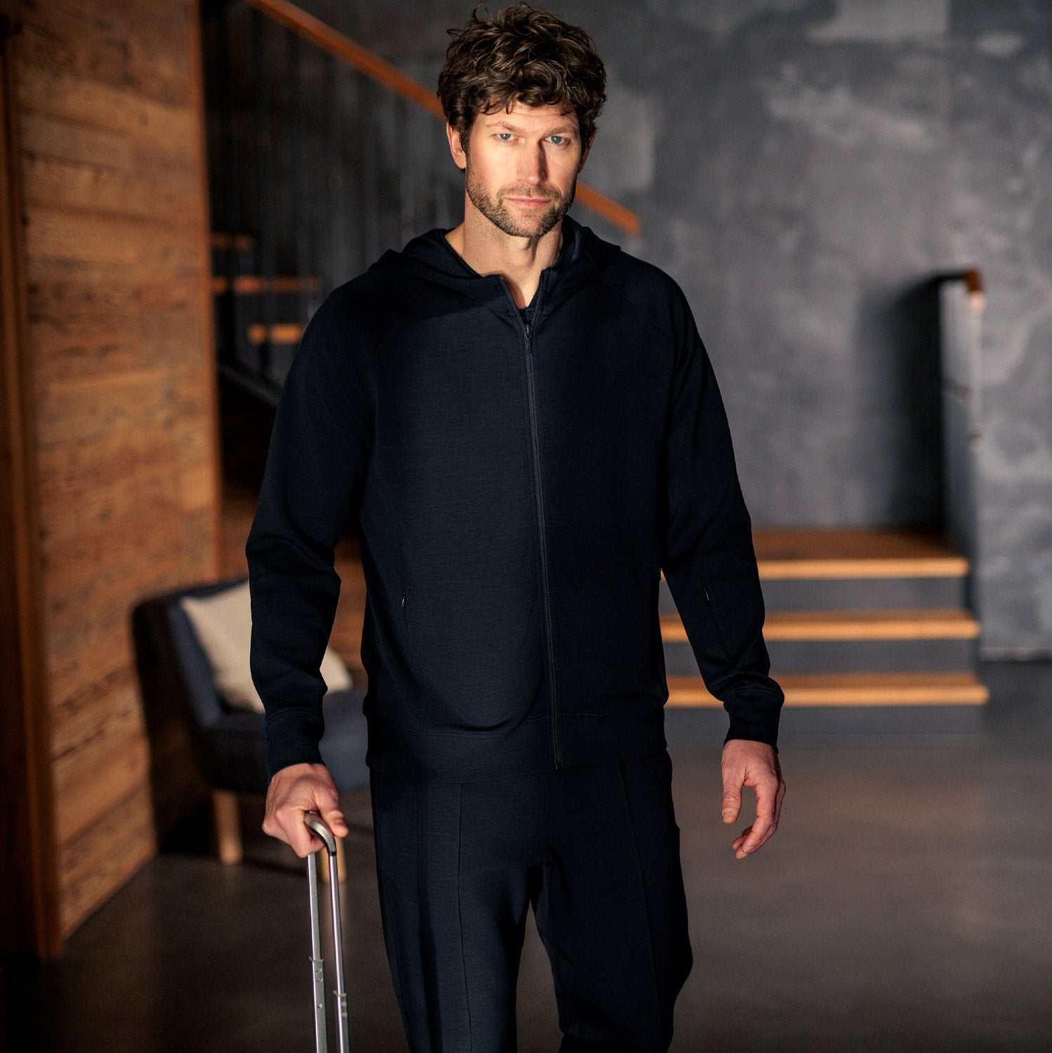 After Garden loungegenser herre med glidelås – behagelig hoodie for reise, fritid og avslappede dager.