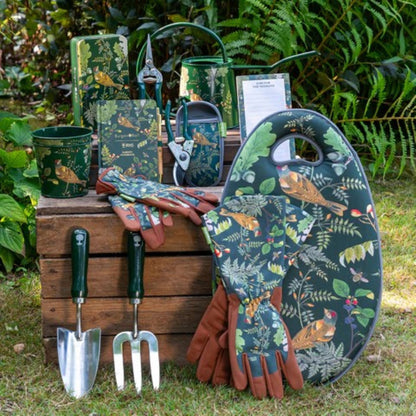 Produkter fra Woodland Wonders-serien til hagearbeid